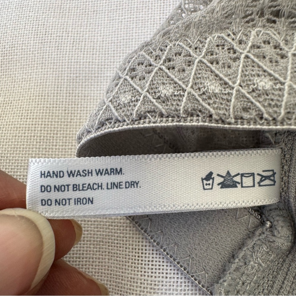 Izod Ribbed Gray Sports Bra - Picture 5 of 12